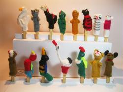 KNITTED FINGER PUPPETS-100 PACK